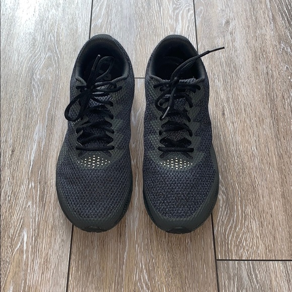 COPY - Nike Zoom Sneakers main image 6